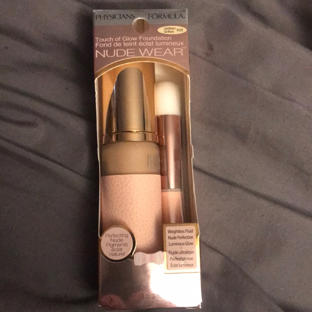 Physicians Formula Touch of Glow Foundation
